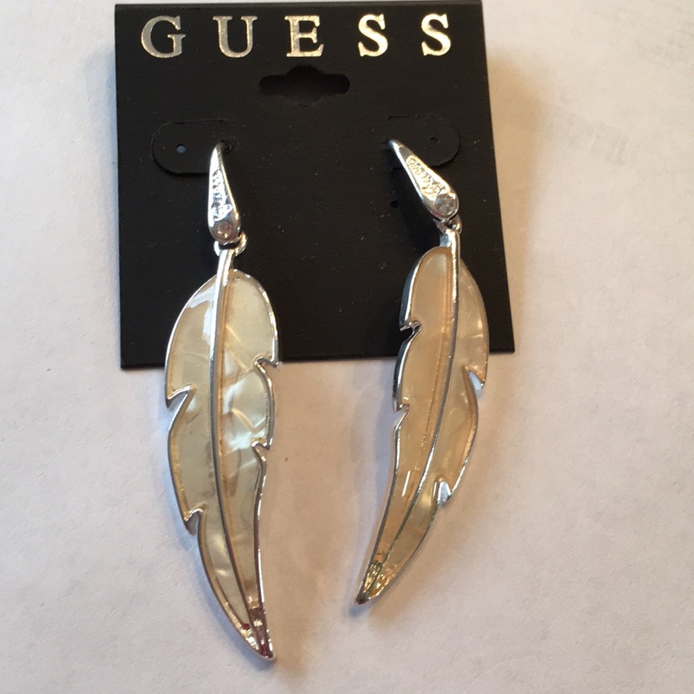NWT Guess Feather Drop Design Earrings